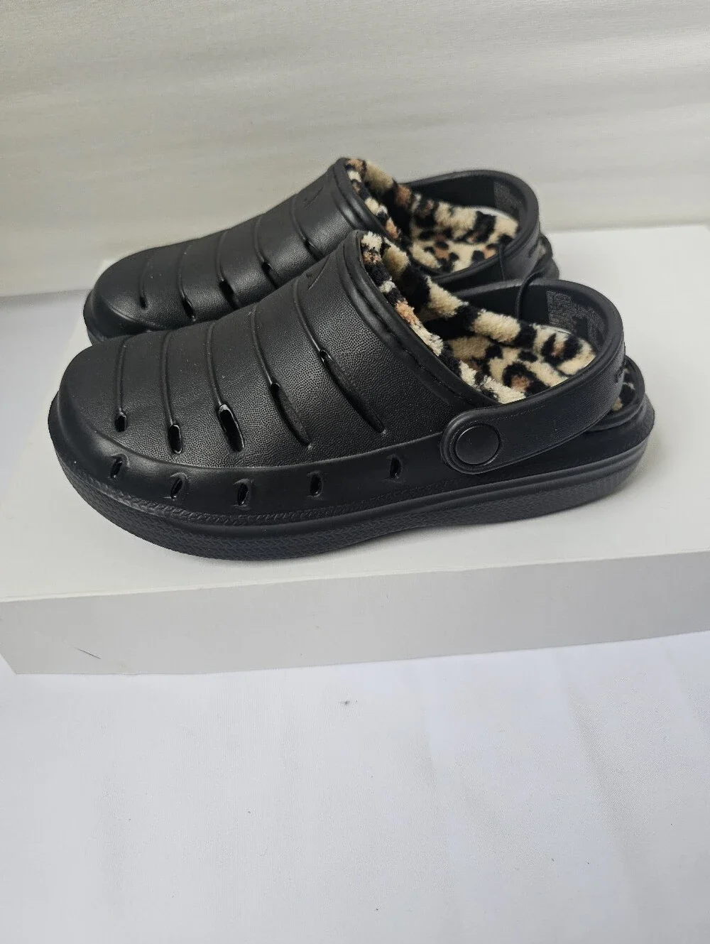 Rugged Shark Little Girl’s Lined Clogs - Black/Leopard (Size 12 Toddler/Little K